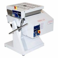 Amassadeira Masseira Basculante Lenta Gastromaq Mbi25kgs, 220V