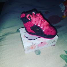 Tênis de crochê para bebê - Maria artesã 