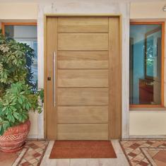 Kit Porta De Madeira Pivotante 210X110Cm Batente 14Cm Fechadura 803 Rolete 3B Tauari