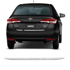 Friso Traseiro Porta-Malas Yaris Sedan 2018/2019 Resinado - SPORTINOX