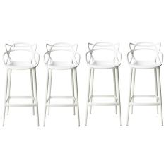 Kit com 4 Banquetas Aviv feita em polipropileno Fratini