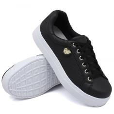 Tênis Casual Love Dk Shoes com Cadarço Sola Reta Detalhe em Perfuros e
