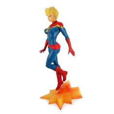 Captain Marvel Diorama 1:10 Diamond Select Toys