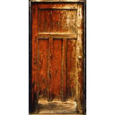 Uma Porta Para Um Quarto Escuro