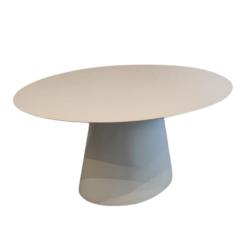 Mesa de Jantar Cone Oval 137x90cm Laqueada Branco