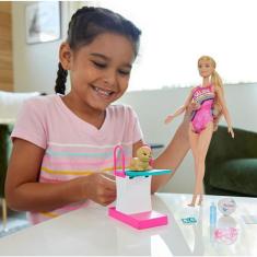 Boneca Articulada - Barbie Dreamhouse Adventures - Barbie Nadadora - M