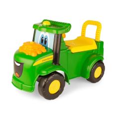 Trator John Deere Johnny de brinquedo Ride-On com luzes e sons