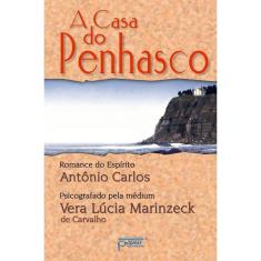 Livro: A casa do penhasco - Petit Editora