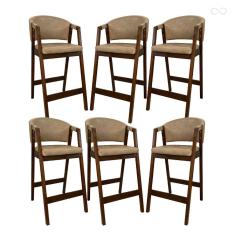 Kit 6 Banquetas Alta para Cozinha Ravena em Madeira Maciça Pinhão Sintético Bege CCS