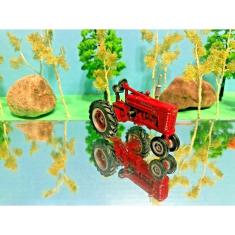 Miniatura Trator Ertl Case Ih Farmall M 44079  Escala 1/64