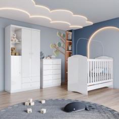 Quarto de Bebê com Guarda-Roupa 3 Portas Cômoda e Berço Faz de Conta E
