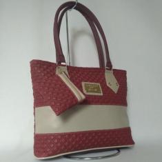 Bolsa Feminina Média Em Tecido Sintético Alça De Mão e Antebraço Forra