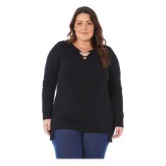 Blusa Feminina Manga Longa em Visco com Pingente na Gola e Vazado Abaixo