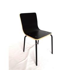 Cadeira Infantil 56x40x34cm Bê a Bá Preto