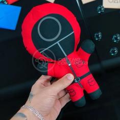 Boneco De Pelucia Squid Game Round 6 Vermelho 26Cm Circulo