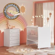 Quarto de Bebê Doce Sonho com Cômoda 777 e Berço Simples 1 c/ Rodízios Qmovi Branco + Colchão Gazin