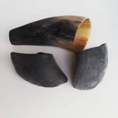 Kit Miazita Mordedor Natural 1 Chifre + 2 Cascos