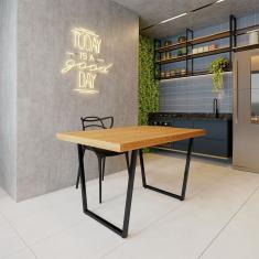 Mesa Industrial para Ambiente Biofílico Madeira Maciça Lanna com Ferragem 1,30m Preto