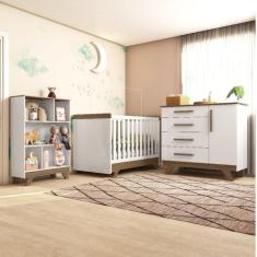Quarto de Bebê com Berço Mini Cama Cômoda e Estante 5 Nichos Kakau Retrô Espresso Móveis Branco/Carvalho