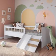 Cama Montessoriana de Solteiro com Escada e Escorrega Linha Affetto Cor Branco com Colchão Incluso Branco