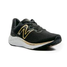Tênis New Balance Fresh Foam Arishiv4 Feminino Marrom e Branco