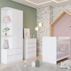 Quarto de Bebê com Guarda-Roupa 2 Portas Cômoda e Berço Labirinto Bran