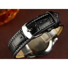 Relógio Masculino Yazole 271 Preto Fundo Branco