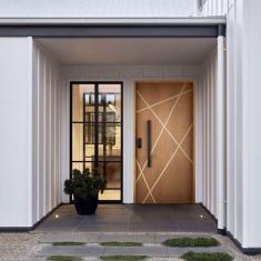 Kit Porta Pronta Frisada 210x100cm Fechadura Digital e Puxador Marrom