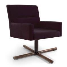 Poltrona Decorativa Giratória Base Xis Madeira Angel Veludo C-292 Uva - Domi