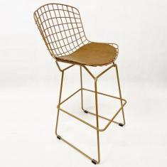 Banqueta Alta para Cozinha Bertoia maciça cor Dourado fosco assento co