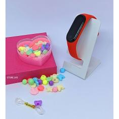 Relógio Infantil Digital led para Menina Prova água Tipo Band + Kit miçangas Coloridas para Montar Colar Pulseiras Moda