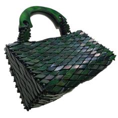 Bolsa Artesanal Peças Madeira Envernizada Verde, Alça Curta