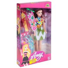 Boneca Amy Closet Style com 4 Lindos Vestidos Para Diversão Linha Premium M5 Armarinhos