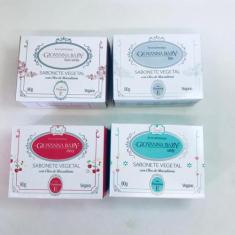 Kit com 4 Sabonetes 90g Vegetal Vegano Giovanna Baby