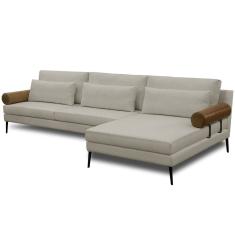 Sofá 3 Lugares com Chaise 260cm Pés Industrial Malik D06 Linho Bege Couríssimo Camel - Lyam Decor