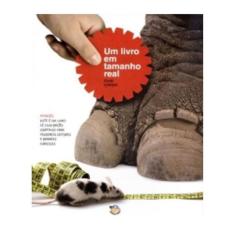 Um Livro Em Tamanho Real