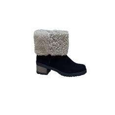 Bota Feminina Preta Forrada com Lã Salto Médio Tratorada Cor:Preto;Tamanho:35