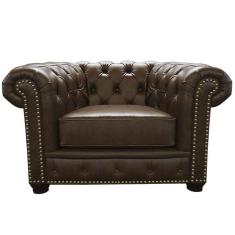 Poltrona Sala de Estar Chesterfield com Pés Madeira Couro Marrom - Gran Belo