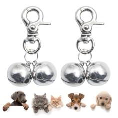SCENEREAL Sinos para coleiras de cachorro – Pacote com 2 anéis para pendurar acessórios de sino para cães e gatos, pingente de coleira para animais de estimação com clipes de pressão resistentes,