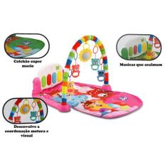 Tapete Infantil Rosa Som com Mobiles Coloridos e Delicados - Color Bab