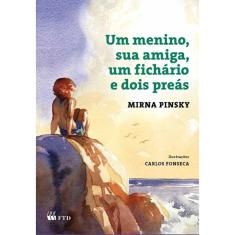 Um menino, sua amiga, um fichário e dois preás