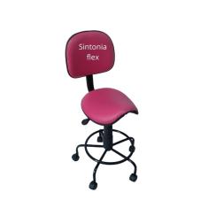 Cadeira sela secretaria estética para manicure tatuador dentista base ferro com rodízio corano pink