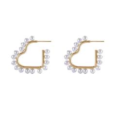 Brinco Armazem Rr Bijoux Coração Com Pérolas Dourado