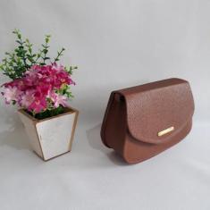 Bolsa Feminina Barata Transversal Oval Pequena Festa BS2001 - Victoria