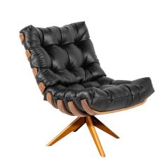 Poltrona Giratória Costela Couro Legítimo Base Madeira Preto