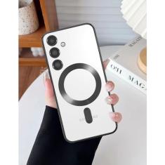 Yetagso Capa magnética para Samsung Galaxy S24, borda galvanizada traseira transparente fina capa protetora para celular com proteção para câmera, compatível com MagSafe, borda preta