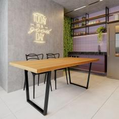 Mesa Industrial Eco Lanna Madeira Maciça com Ferragem Preta 2,00m