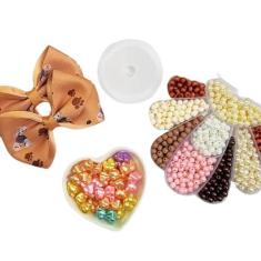 2 Laços Urso Presilha + Kit De Miçangas 725 Pérolas Infantil - Man Avi