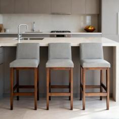 Kit 3 Banquetas Altas 70cm Montada Estofadas com Encosto Linho Madeira