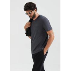 Camiseta Básica Masculina Manga Curta Regular Decote V World, G, Cinza